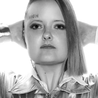 Эльви И.